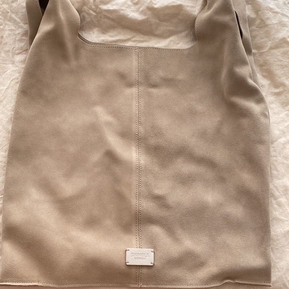 Shinola - Picture 4 of 8